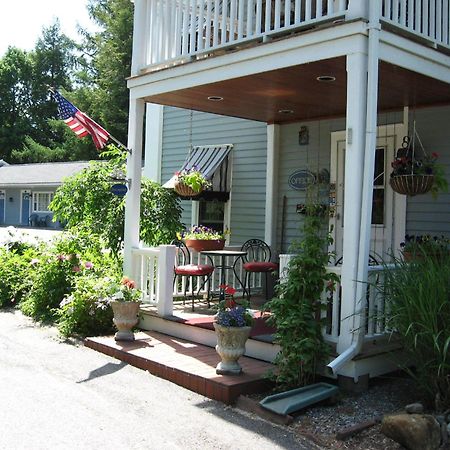 Maple Terrace Motel Williamstown Exterior foto